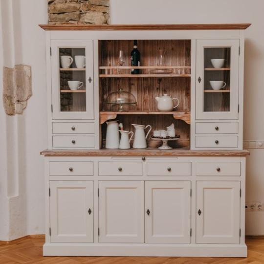mediterran klasszikus feher talaloszekreny vintage vitrines farmhouse videki paraszthaz tengerparti hangulatu country butorok lameridiana butor gyartas.jpg